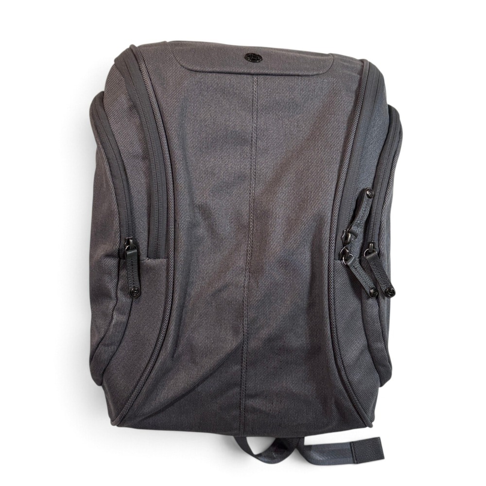 Booq Boa Squeeze Laptop Backpack Graphite Gray Slim Professional Tech Bag